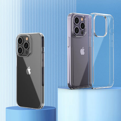 iPhone 15 Pro case from the Ultra Clear series in transparent color — Hurtel