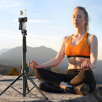 Ugreen LP680 selfie stick with stand and Bluetooth remote control 1.8m - black
