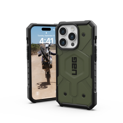 UAG Pathfinder MagSafe case for iPhone 15 Pro - green
