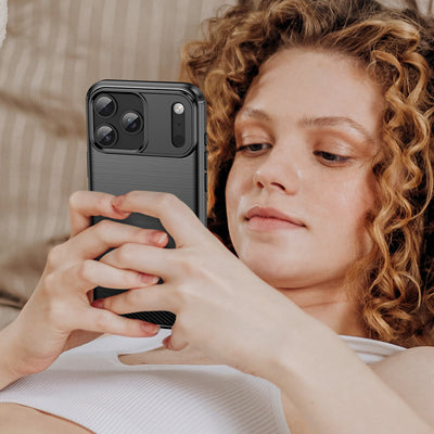 Carbon Case for iPhone 17 Pro - Black — Hurtel