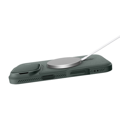 Spigen Optik Armor MagSafe iPhone 17 Case - Green