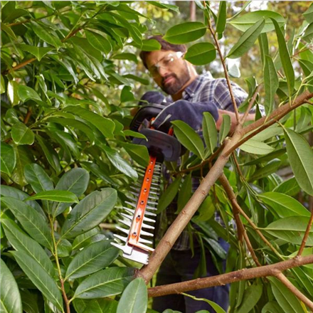BLACK & DECKER | BEHTS301-QS | Hedge Trimmer