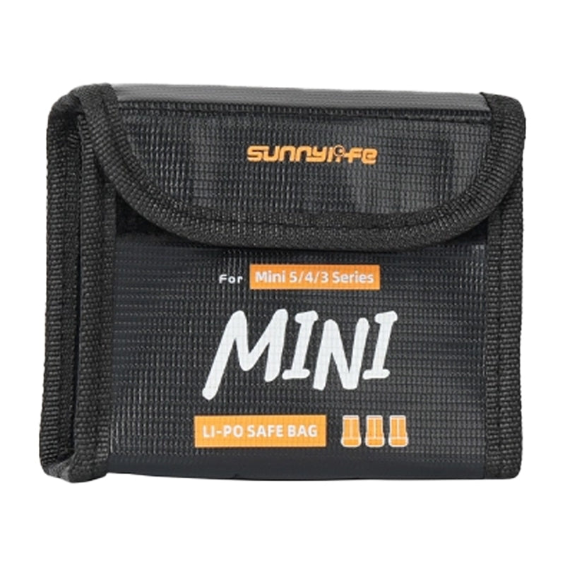 Etui on the Mini 5 Pro's Sunnylife battery (on 3 batteries) - Image 1