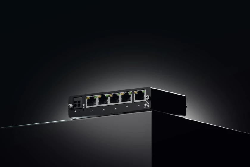 Switch TELTONIKA Switch type Unmanaged 5xRJ-45 ports RJ-45 Ports Type Gigabit Ethernet (10/100/1000) TSW114000000