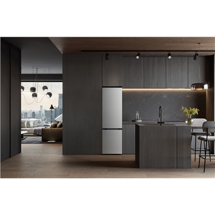 LG Refrigerator | GBBSJ1CCPY | Energy efficiency class C | Free standing | Combi | Height 186 cm | Fridge net capacity 220 L | Freezer net capacity 113 L | Display | 34 dB | Prime Silver