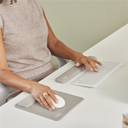 Fellowes | Breyta Compact Keyboard (TKL) Wrist Rest | Sand