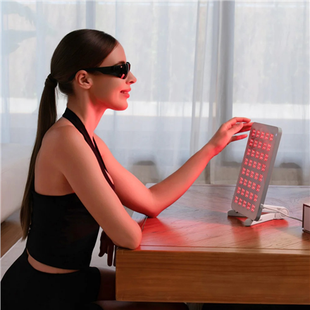 Nanoleaf | Red Light Therapy Panel