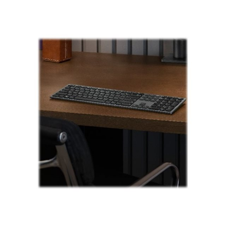Dell | Premier Multi-Device Keyboard and Mouse | KM7321W | Keyboard and Mouse Set | Wireless | Batteries included | Wireless connection | EE | Titan grey