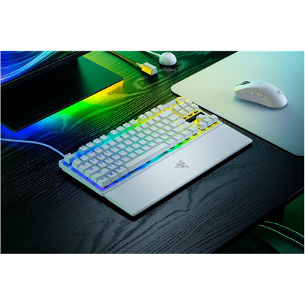 Razer Huntsman V3 Pro Tenkeyless 8KHz | Gaming keyboard | Wired | US | Razer Analog Optical Switch Gen-2 | White