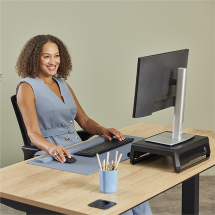 Fellowes | Breyta Palm Wrist Rest | Marine