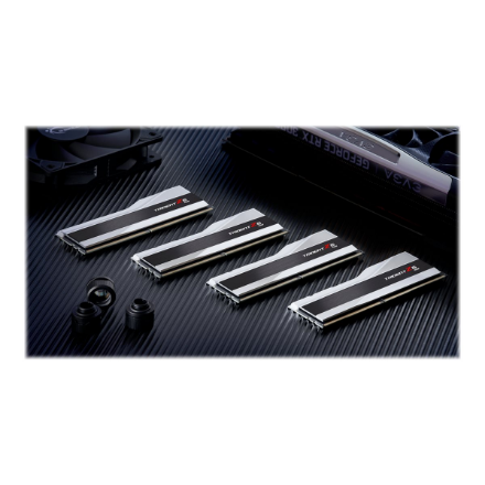 G.Skill | Trident Z5 RGB | 32 GB | DDR5 | 6400 MHz | PC/server | Registered No | ECC No