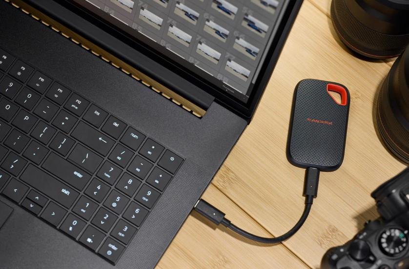 External SSD SANDISK Read speed 2000 MB/s 2000 GB SDSSDE70-2T00-G25