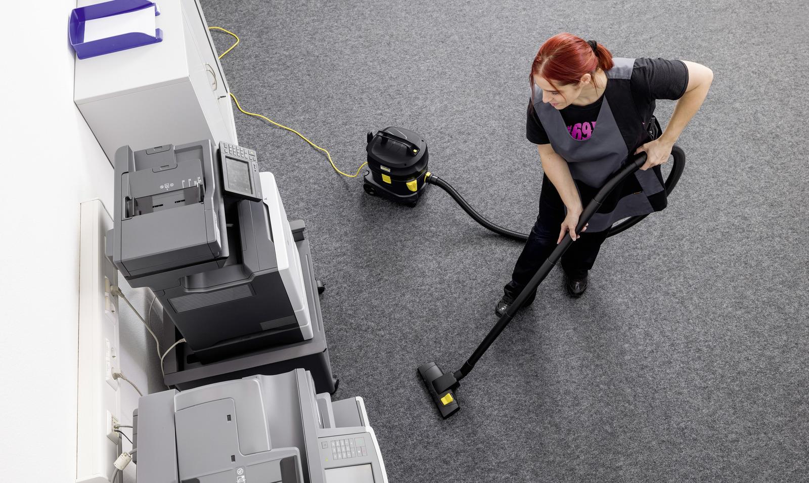 Vacuum Cleaner KARCHER Input power 850 W Dust capacity 11 L Drum vacuum Cleaning type Dry Dust container Dust bag Colour Black 1.527-214.0