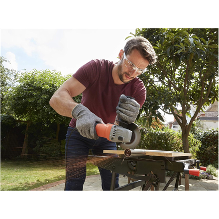 BLACK & DECKER Angle grinder | BEG010-QS | 710 W | 115 mm