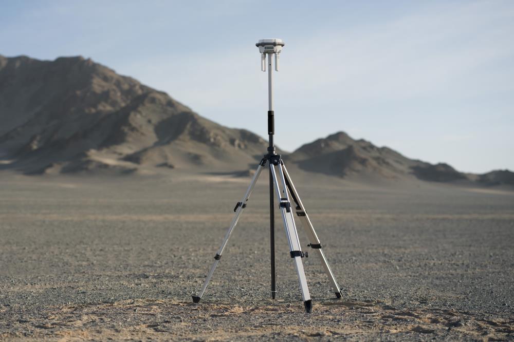 Drone Accessory DJI D-RTK 3 Survey Pole and Tripod Kit CP.EN.00000553.02