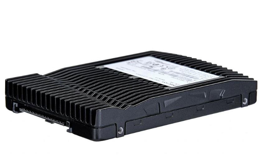 SSD MICRON SSD series 7450 PRO 960GB PCIe Gen4 NVMe NAND flash technology TLC Write speed 1400 MBytes/sec Read speed 6800 MBytes/sec Form Factor U.3 TBW 28000 TB MTFDKCB960TFR-1BC1ZABYYR