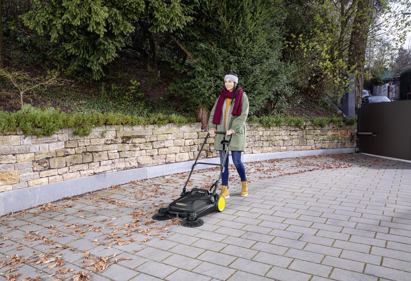 PUSH SWEEPER S 4 PLUS TWIN/1.766-363.0 KARCHER
