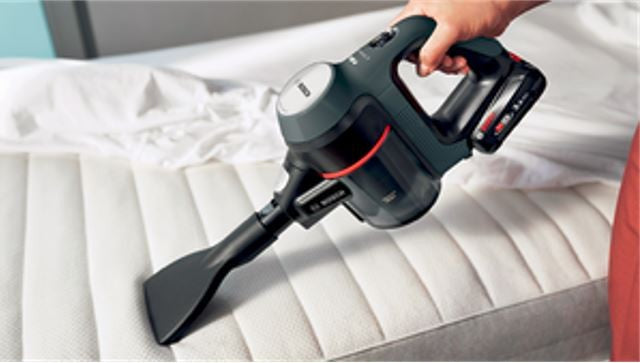Upright vacuum cleaner Unlimited 7 BBS712A