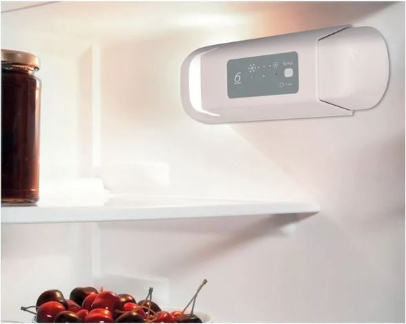 Fridge-freezer WBUF011