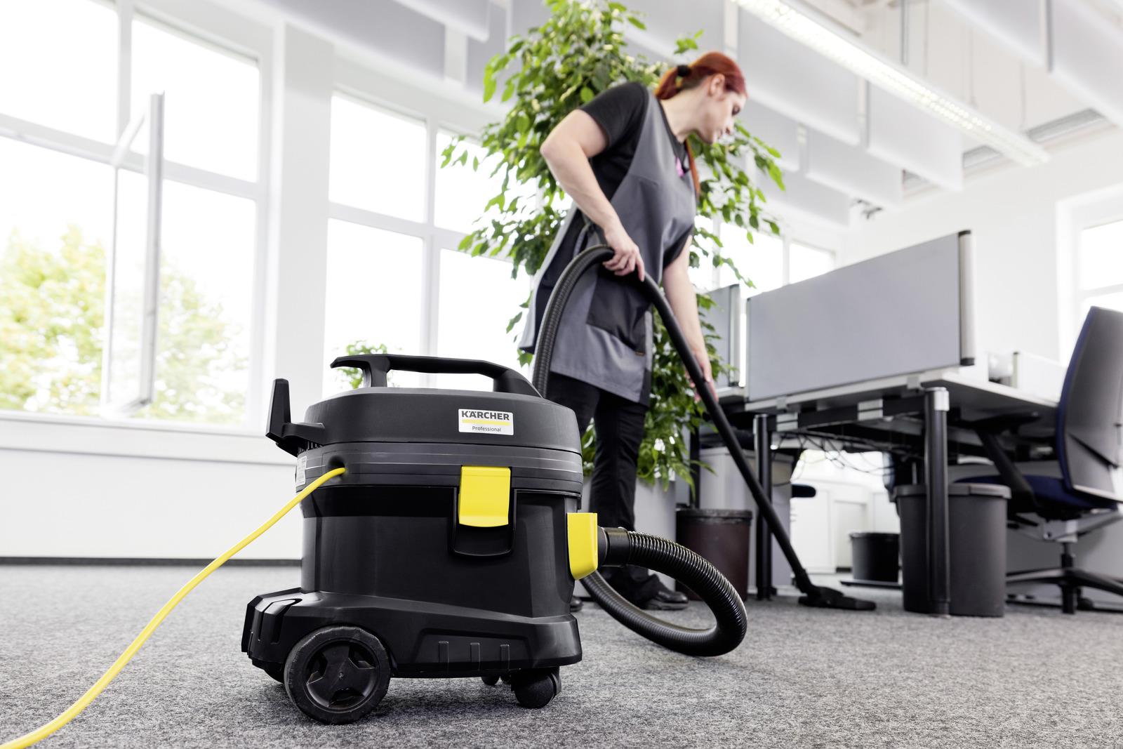Vacuum Cleaner KARCHER Input power 850 W Dust capacity 11 L Drum vacuum Cleaning type Dry Dust container Dust bag Colour Black 1.527-214.0
