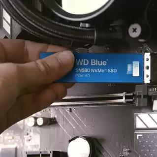 SSD WESTERN DIGITAL 600xTBW rating Read speed 4150 MB/s Write speed 4150 MB/s NVMe Yes PCI Express 4.0 M.2 1000 GB Blue SN580 WDS100T3B1E-00CHF0