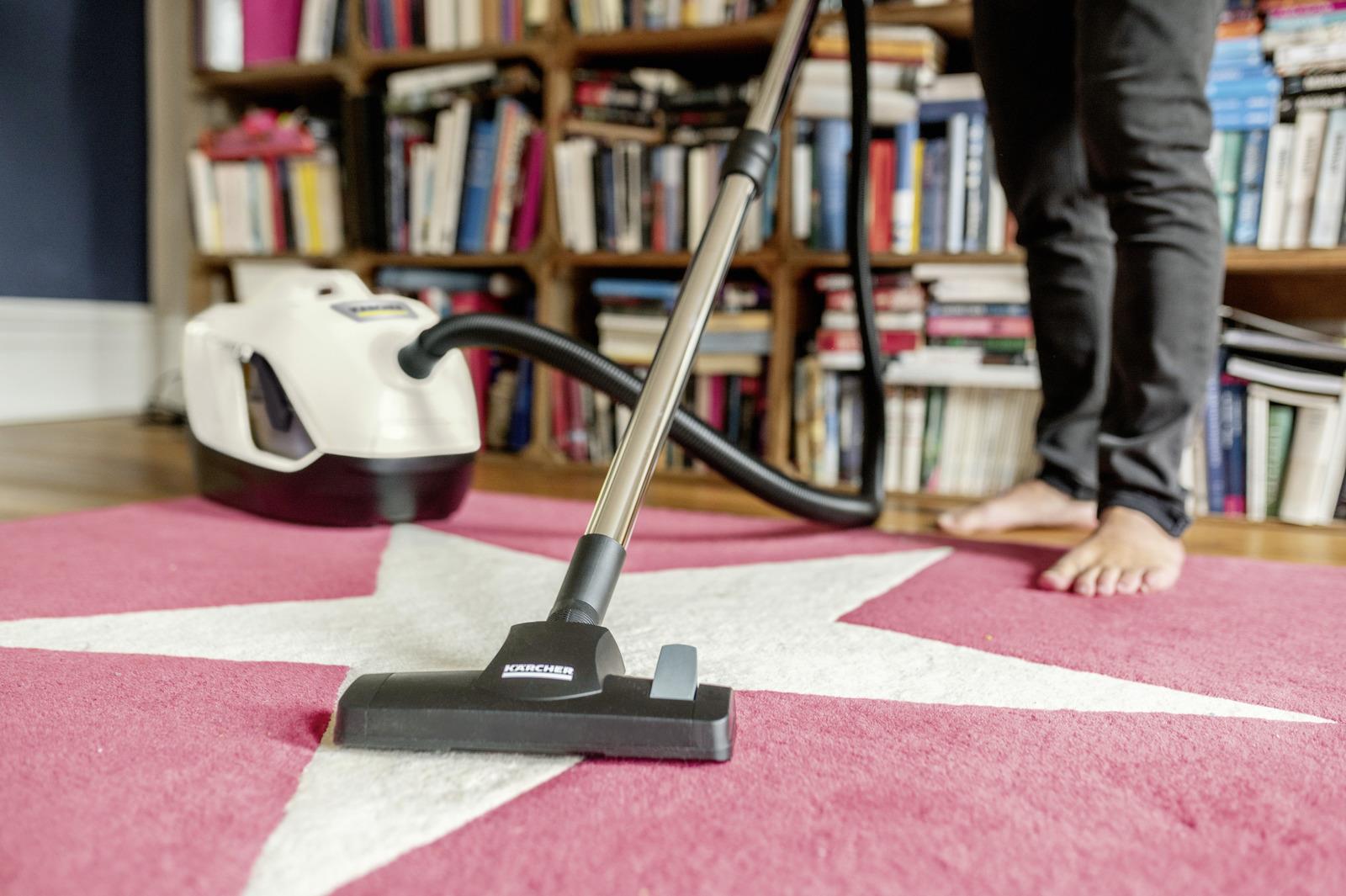 Vacuum Cleaner KARCHER Input power 650 W Dust capacity 2 L Cylinder vacuum Cleaning type Dry Dust container Bagless Colour Black/White 1.195-250.0