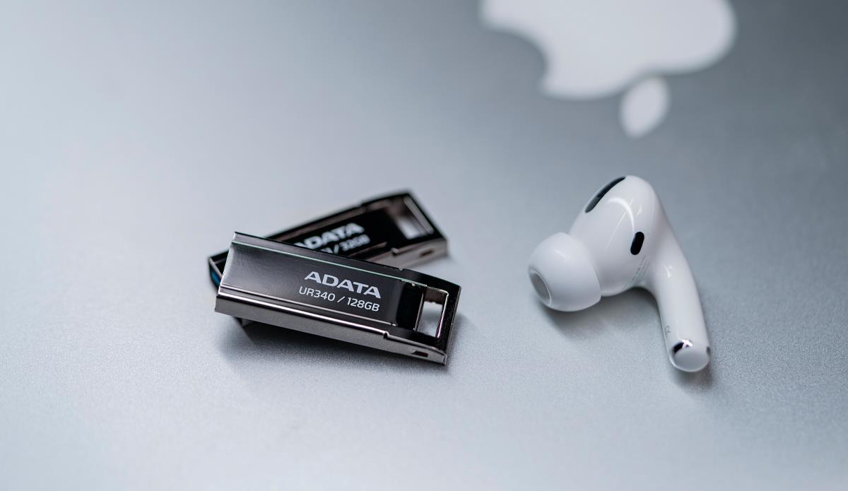 MEMORY DRIVE FLASH USB3.2 128G/BLACK AROY-UR340-128GBK ADATA