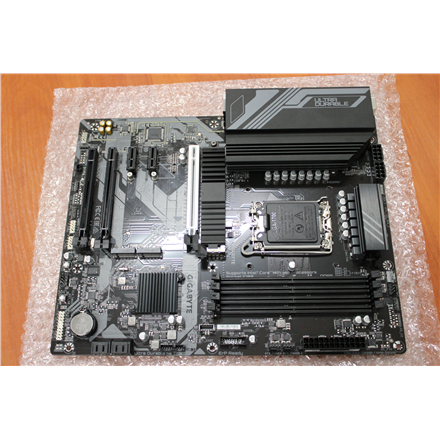 SALE OUT. | Gigabyte Z790 D | Processor family Intel | Processor socket LGA1700 | DDR5 | Supported hard disk drive inte