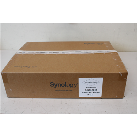 SALE OUT. Synology RS422+ | Up to 4 HDD/SSD Hot-Swap | AMD Ryzen | Ryzen R1600 | Processor frequency 2.6 GHz | 2 GB | DD