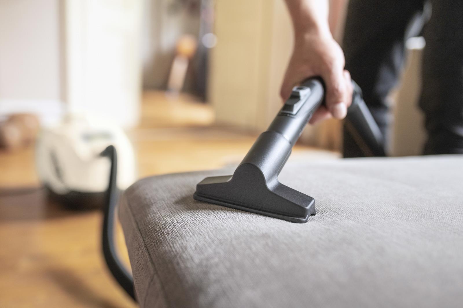 Vacuum Cleaner KARCHER Input power 650 W Dust capacity 2 L Cylinder vacuum Cleaning type Dry Dust container Bagless Colour Black/White 1.195-250.0