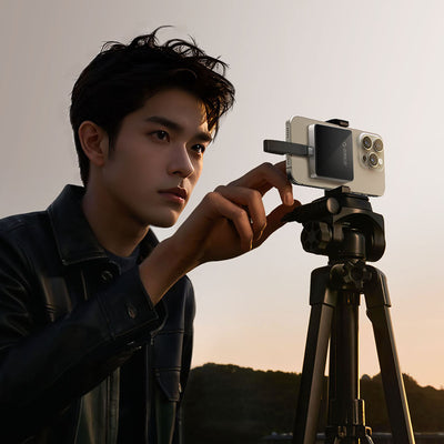 Orico AP30-G2 M.2 NVME Magnetic Disk Drive Bay MagSafe USB-C 3.2 - Black