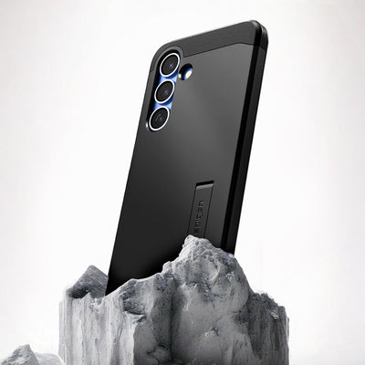 Spigen Tough Armor MagSafe case for Samsung Galaxy S25 - black