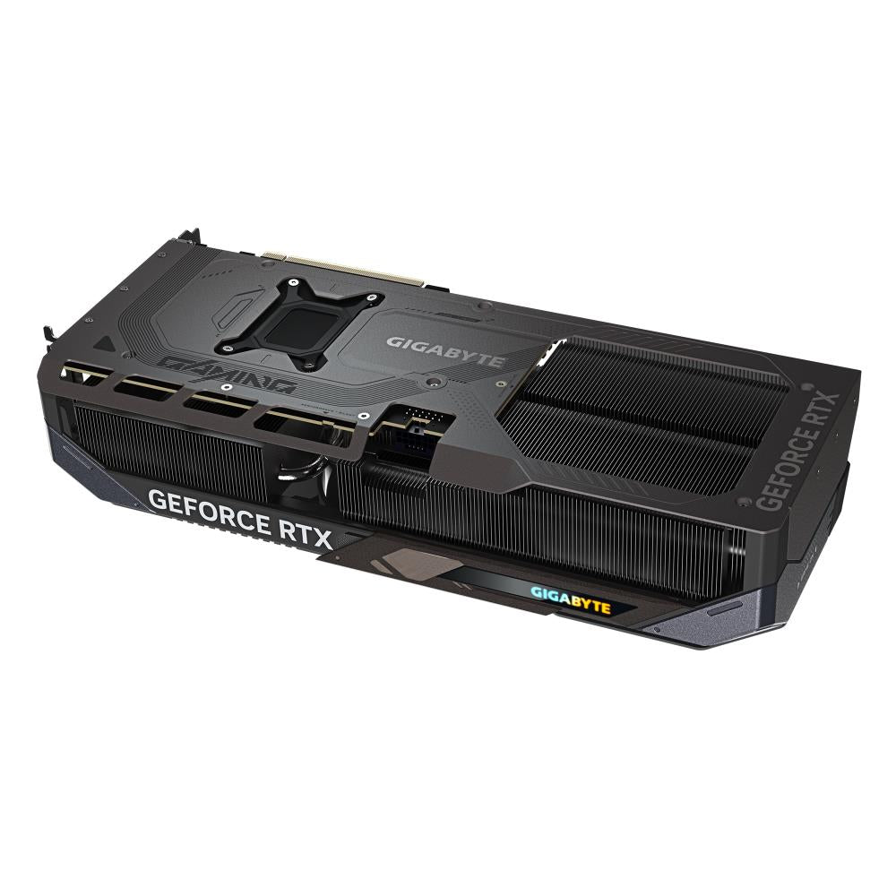 Graphics Card GIGABYTE NVIDIA GeForce RTX 5080 16 GB GDDR7 256 bit PCIE 5.0 16x GPU 2617 MHz Triple slot Fansink 1xHDMI 3xDisplayPort GV-N5080GAMINGOC-16GD