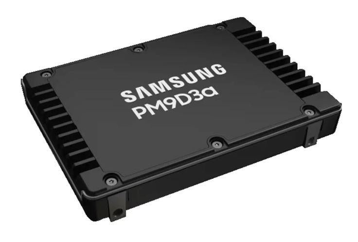 SSD SAMSUNG SSD series PM9D3A 1.92TB PCIe Gen5 NVMe Write speed 3500 MBytes/sec Read speed 12000 MBytes/sec Form Factor 2,5" MZWL61T9HFLT-00AW7