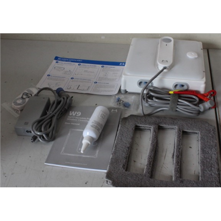 SALE OUT. | HUTT | Windows Cleaning Robot | W9 | Corded | 3800 Pa | White | USED AND DIRTY ITEM