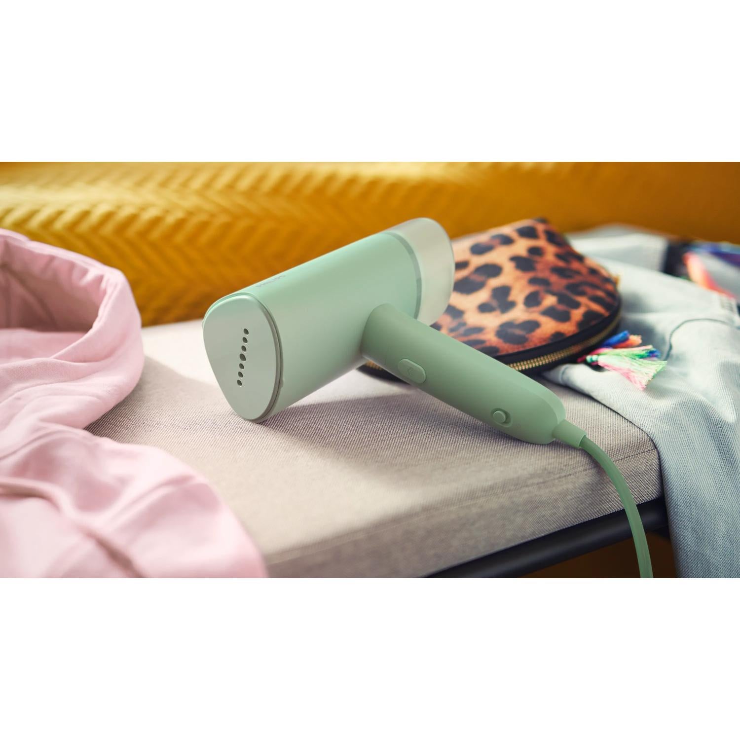 GARMENT STEAMER HANDHELD/STH3010/70 PHILIPS