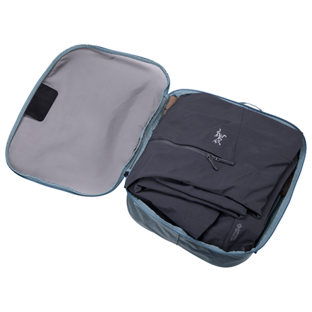 Thule | Packing Cube, Large | Packing Cube | Pond Gray