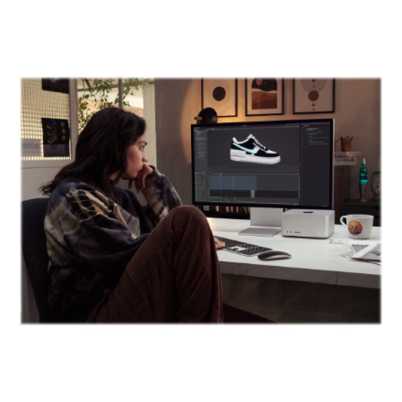 Apple | Studio Display, Standard Glass | 27 " | 5K | 16:9 | 60 Hz | 5120 x 2880 pixels | 600 cd/m² | Silver
