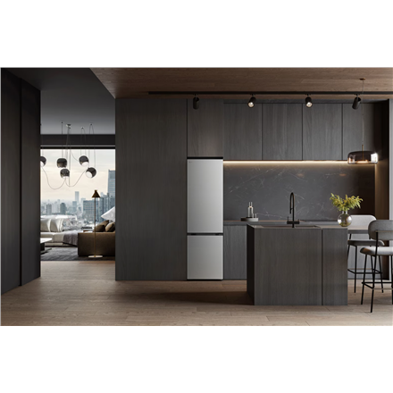 LG Refrigerator | GBBSJ10EPY | Energy efficiency class E | Free standing | Combi | Height 186 cm | No Frost system | Fridge net capacity 220 L | Freezer net capacity 113 L | Display | 35 dB | Prime Silver