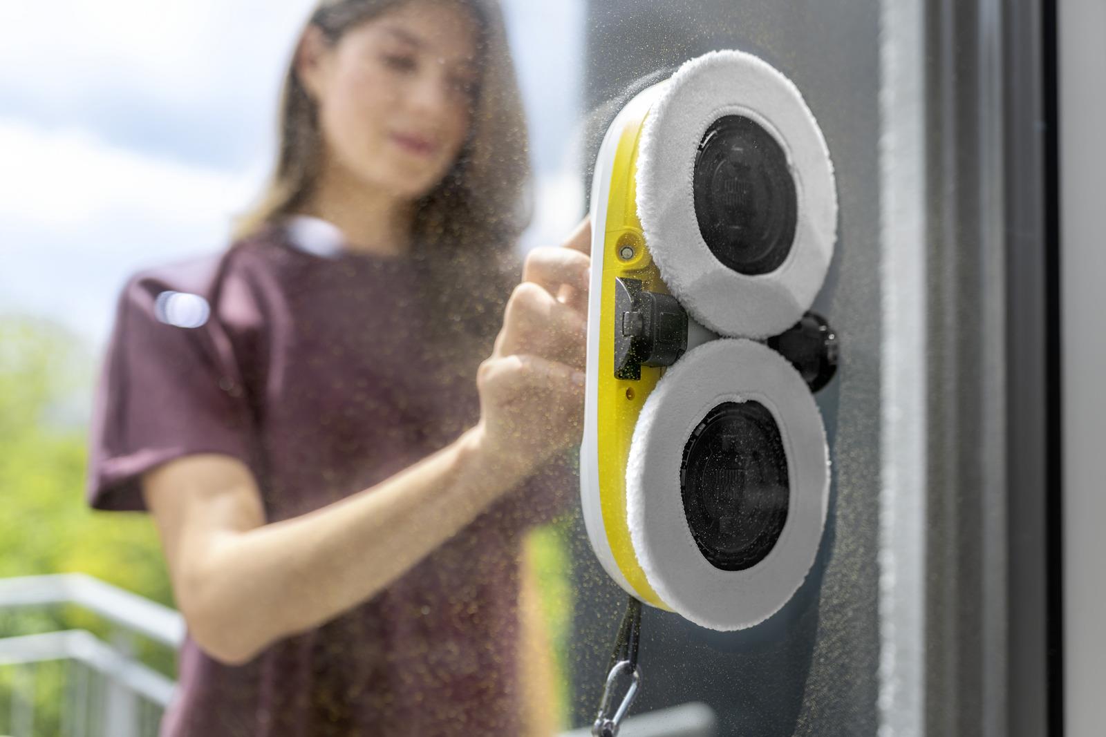 WINDOW CLEANING ROBOT RCW 2/1.269-210.0 KARCHER