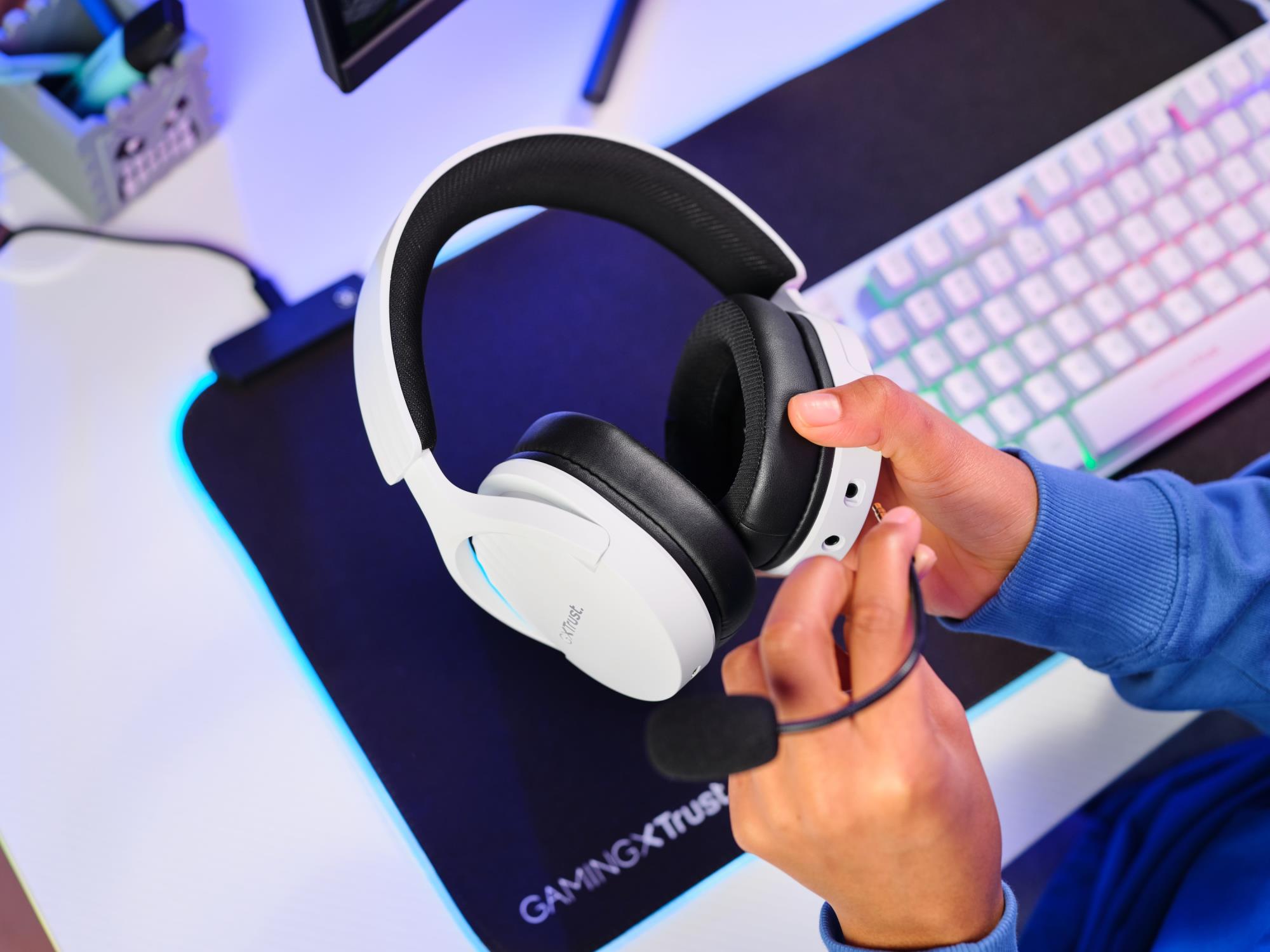 HEADSET WRL GXT491W FAYZO/WHT 25304 TRUST
