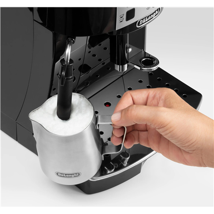 Delonghi | Coffee Maker | ECAM22.115.B Magnifica S | Pump pressure 15 bar | Built-in milk frother | Automatic | 1450 W |