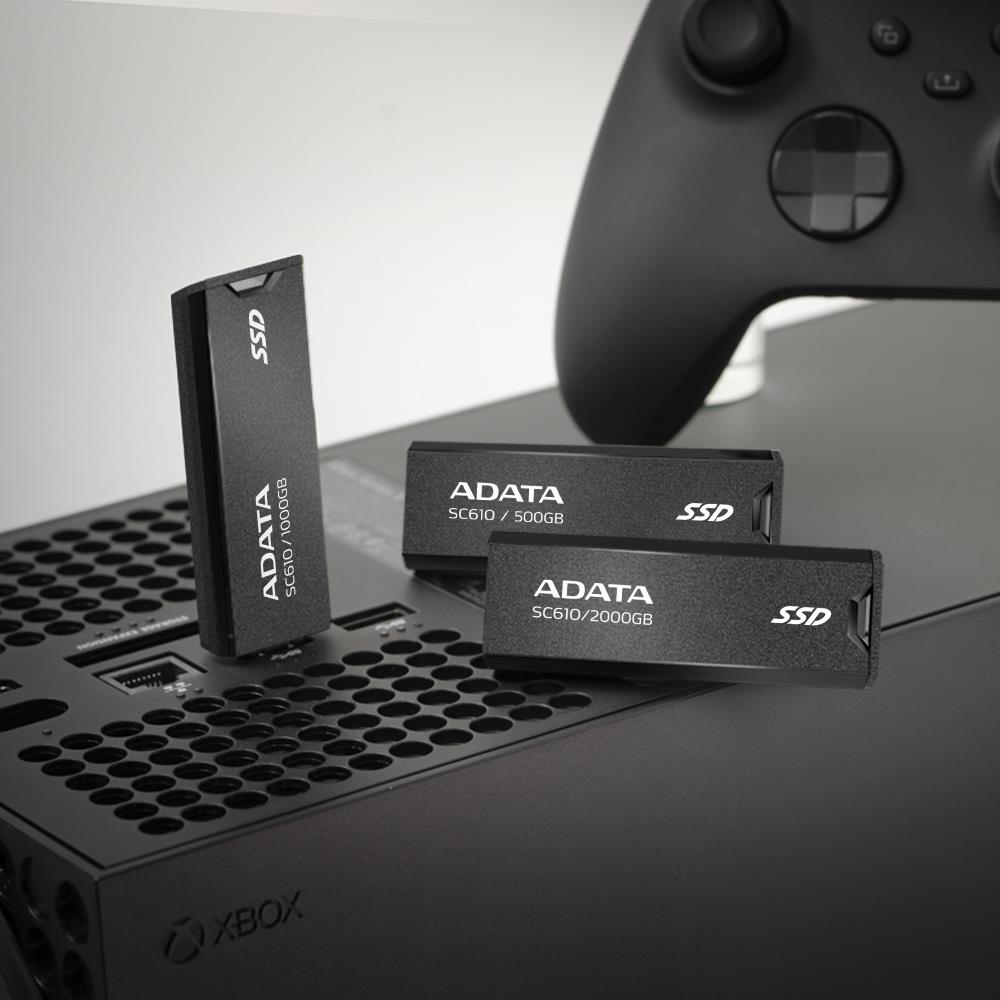External SSD ADATA SC610 1TB USB 3.2 Write speed 500 MBytes/sec Read speed 550 MBytes/sec SC610-1000G-CBK/RD