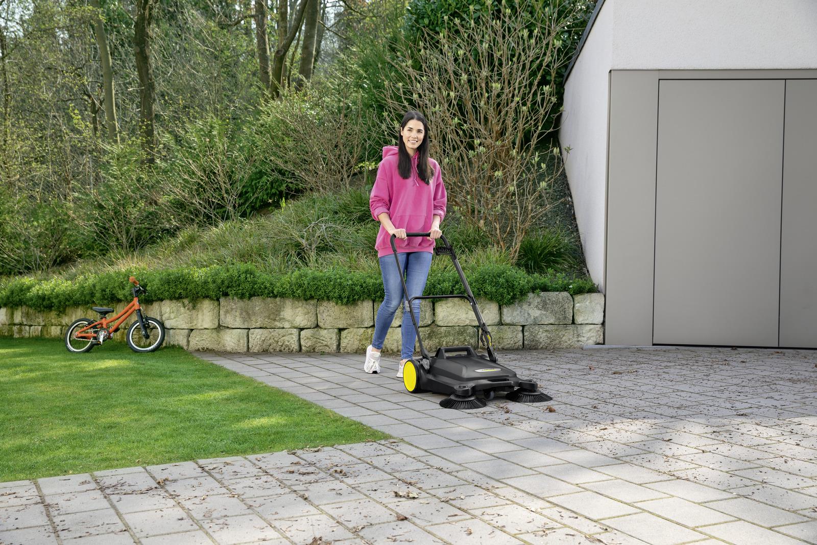 PUSH SWEEPER S 4 PLUS TWIN/1.766-363.0 KARCHER