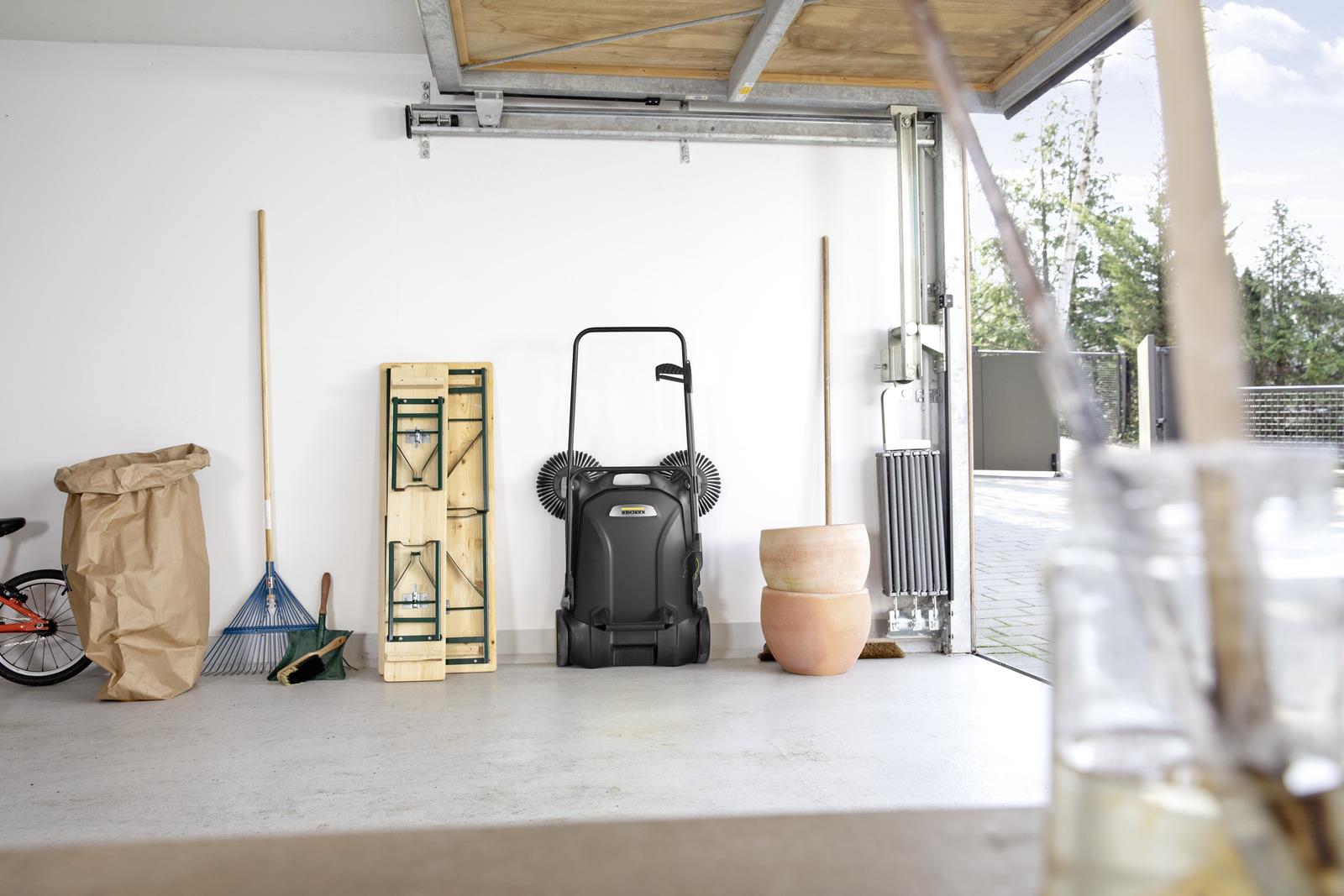 PUSH SWEEPER S 4 PLUS TWIN/1.766-363.0 KARCHER