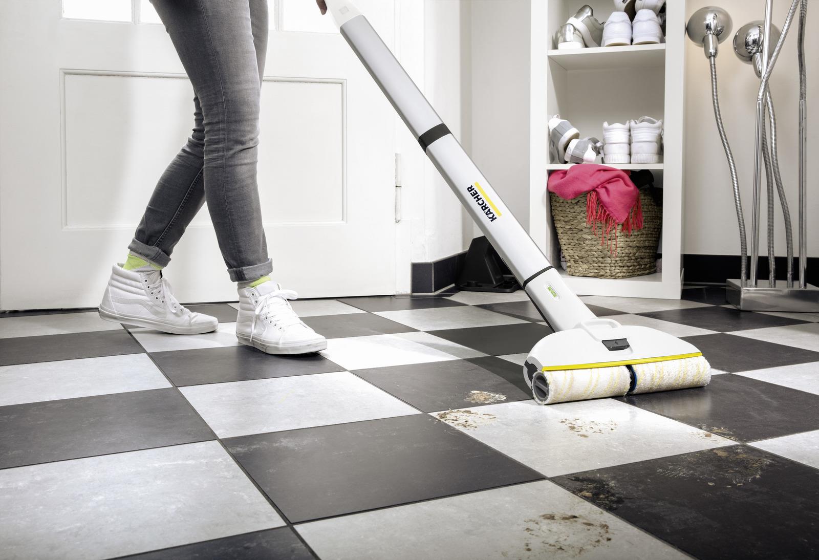Vacuum Cleaner KARCHER Electric wiping mop EWM 2 Cordless White Weight 2.4 kg 1.056-310.0