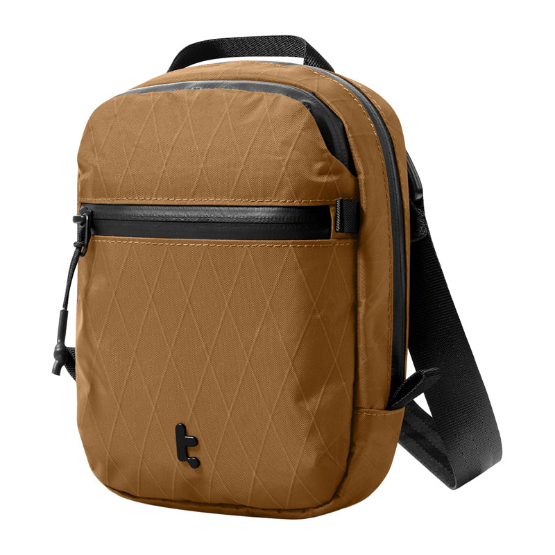 TOMTOC Aviator-T37 travel bag with shoulder strap X-Pac 1.3L (brown) - Image 3