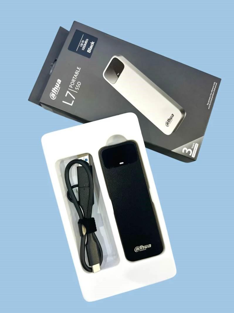 External SSD DAHUA 2000 GB USB 3.2 Gen 2 (3.1 Gen 2) PSSD-L7-2TB PSSD-L7-2TB