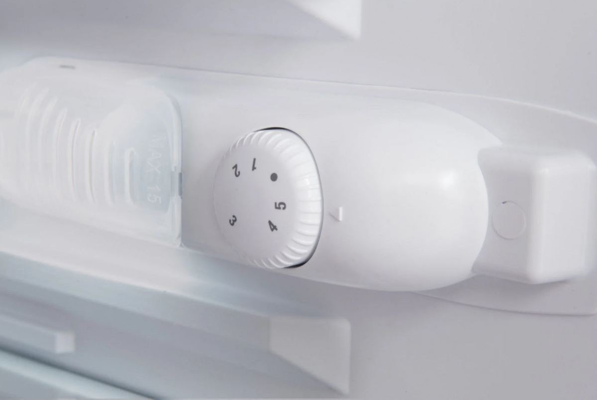 FD2015.4(E) fridge-freezer