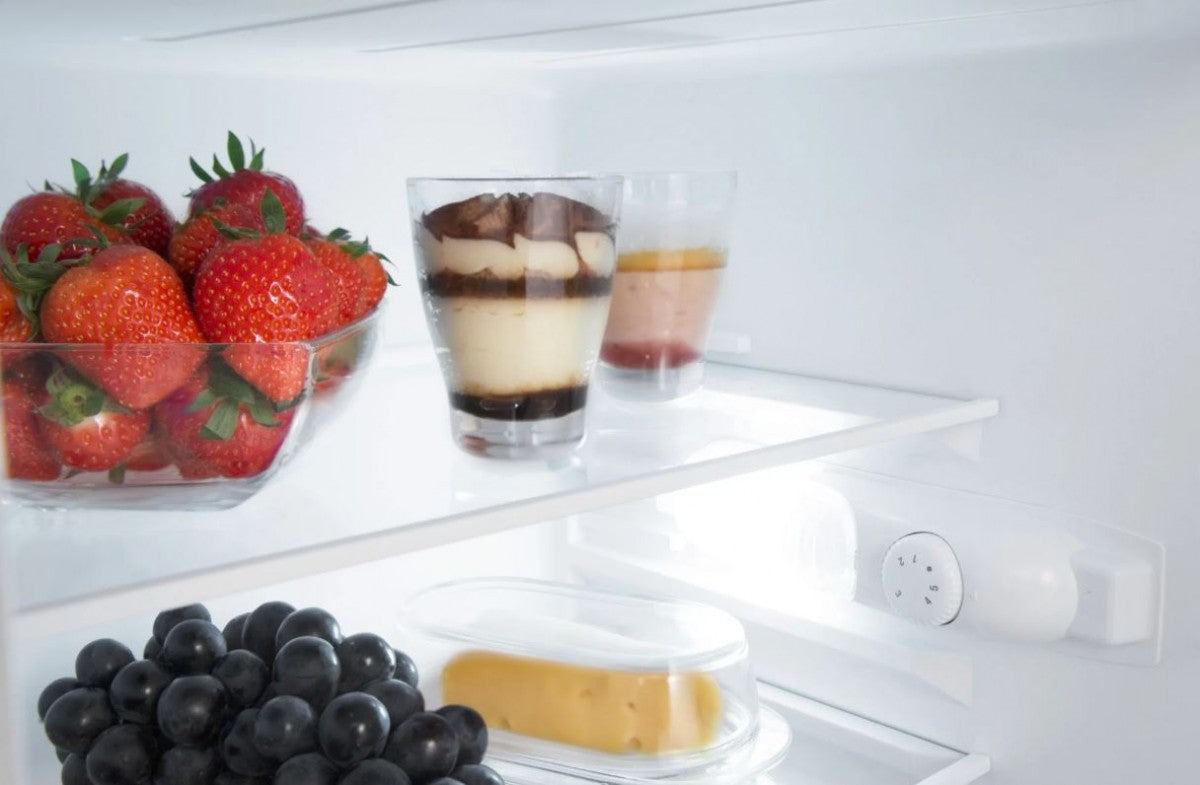 FD2015.4(E) fridge-freezer